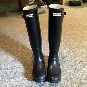 hunter original tall rain boot (women’s) size 39 black